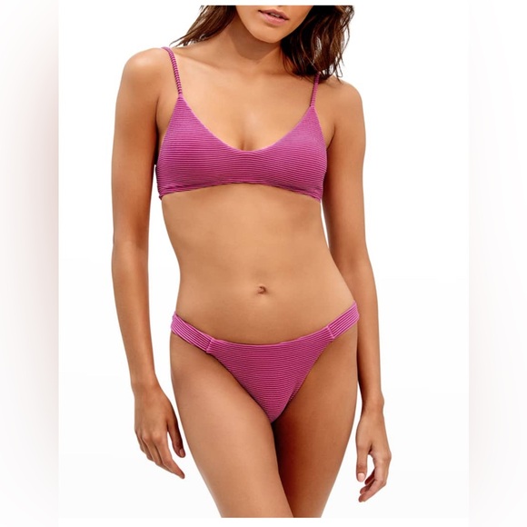 NWT Vix Kayla Luli-Rafa Top in Lotus
